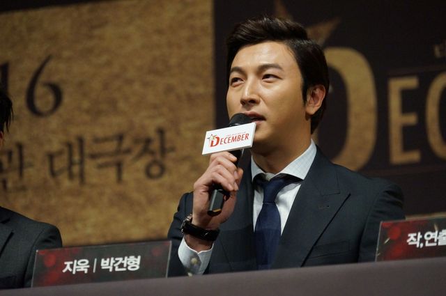 JYJジュンスがキム・グァンソクさんの未発表曲を熱唱！フォトギャラリー（5枚目）