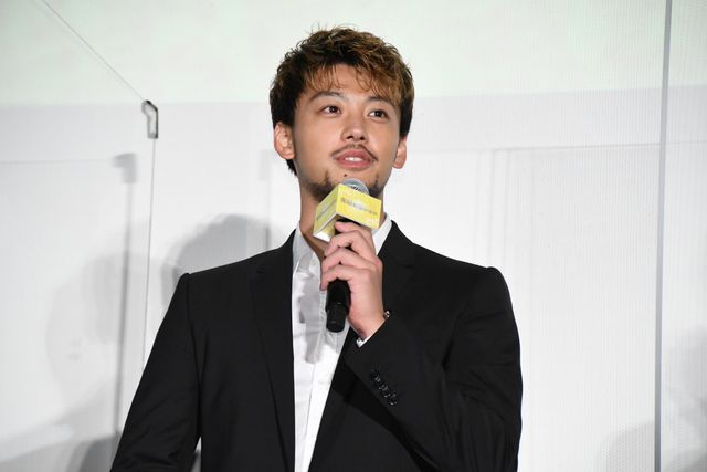 藤原竜也＆竹内涼真『太陽は動かない』公開記念舞台挨拶（3枚目）