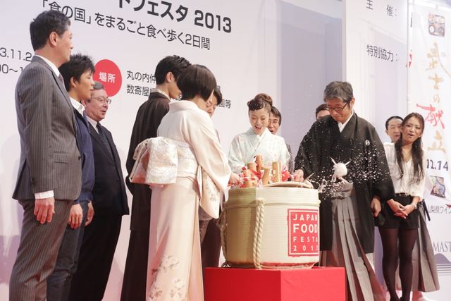 映画『武士の献立』完成披露舞台あいさつ＆「ジャパンフードフェスタ」のオープニングセレモニー　フォトギャラリー（12枚目）