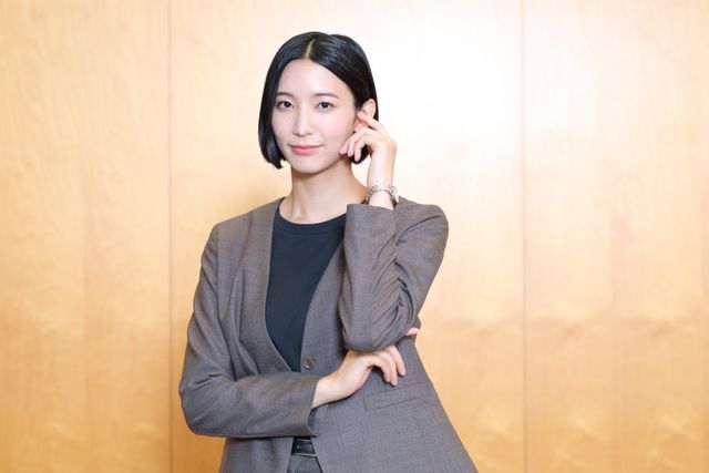 「仮面ライダーゼッツ」小貫莉奈、「ギーツ」アスリートキャラからクールな刑事に“変身”！撮り下ろしカット：フォトギャラリー