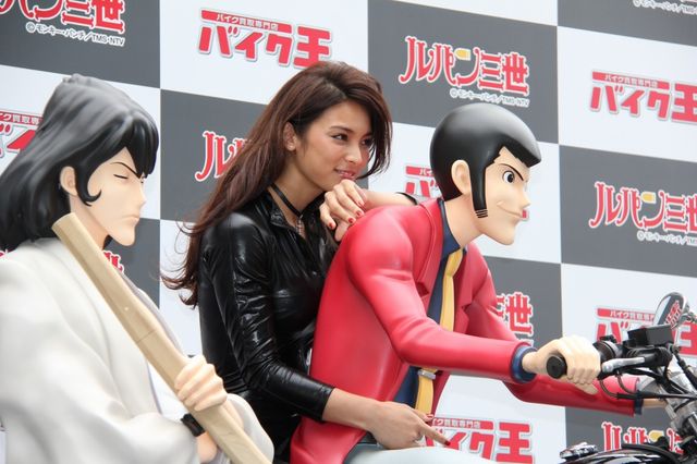 秋元才加、恋愛解禁で恋に意欲！ AKB48卒業後初イベントで理想の男性像&キス顔を披露　画像ギャラリー（7枚目）