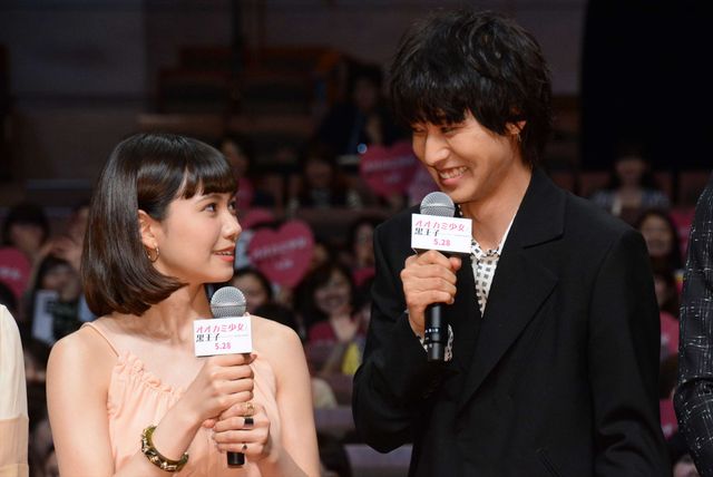 山崎賢人＆二階堂ふみ、見つめ合う…『オオカミ少女と黒王子』ジャパンプレミア写真ギャラリー！：フォトギャラリー