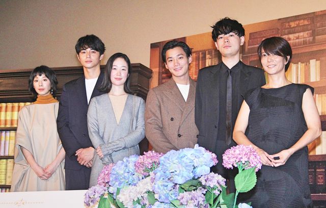 黒木華、野村周平ら登壇！『ビブリア古書堂の事件手帖』の完成披露舞台あいさつ（10枚目）