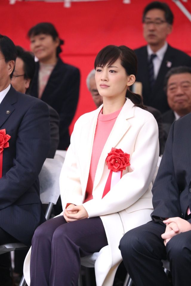 綾瀬はるか、八重桜「はるか」植樹セレモニーに出席！フォトギャラリー（4枚目）