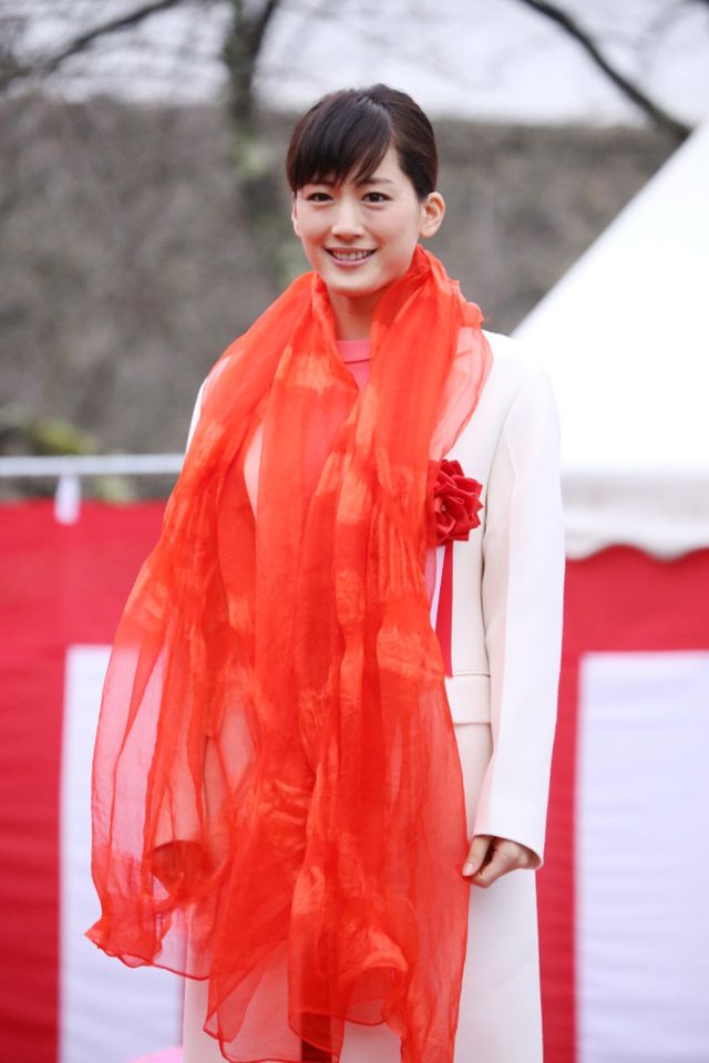 綾瀬はるか、八重桜「はるか」植樹セレモニーに出席！フォトギャラリー（6枚目）