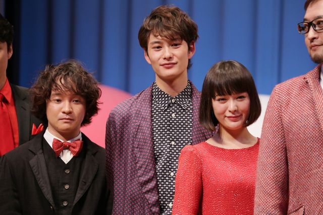 映画『偉大なる、しゅららぼん』完成披露舞台あいさつ フォトギャラリー（8枚目）