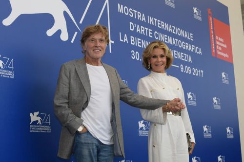 ロバート・レッドフォード＆ジェーン・フォンダ、仲良しショット満載！（12枚目）