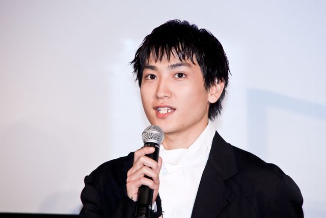 伊藤万理華＆金子大地が笑顔で登壇！『サマーフィルムにのって』舞台あいさつ（16枚目）