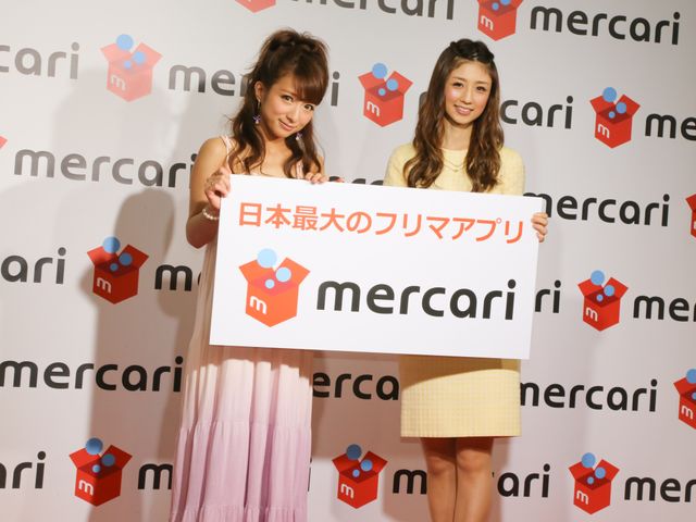 「ママフリマ」をコンセプトにママタレントとして人気の辻希美（左）と小倉優子によるトークショーが行われた