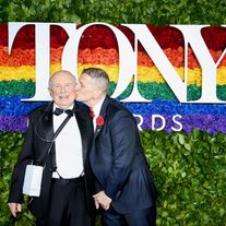 テレンス・マクナリー氏とトム・カーダヒー氏