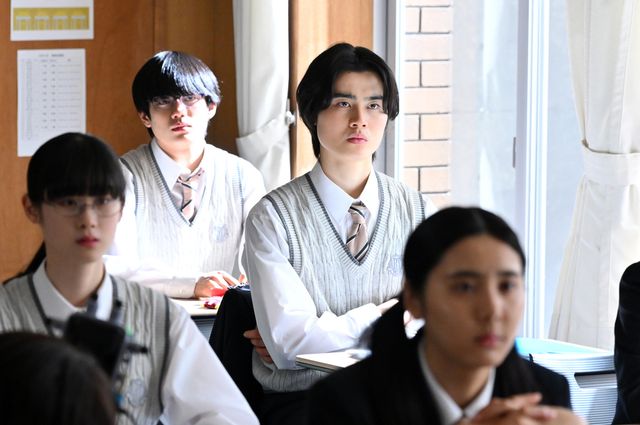 「御上先生」退学処分の椎葉、3年2組が思いもよらぬ行動に…第7話場面写真（22枚目）