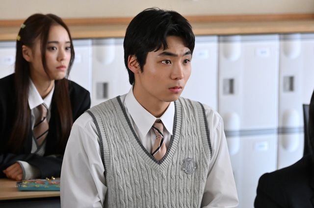 「御上先生」退学処分の椎葉、3年2組が思いもよらぬ行動に…第7話場面写真（25枚目）