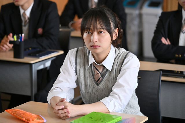 「御上先生」退学処分の椎葉、3年2組が思いもよらぬ行動に…第7話場面写真（40枚目）