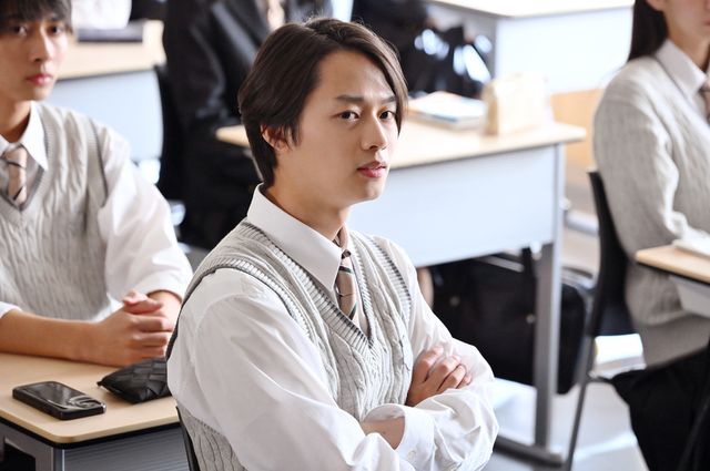 「御上先生」退学処分の椎葉、3年2組が思いもよらぬ行動に…第7話場面写真（42枚目）