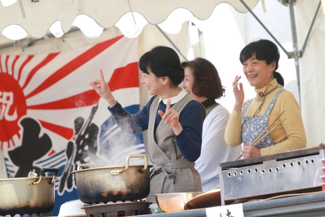 吉永小百合がくじら汁を振る舞う！現場取材フォトギャラリー（8枚目）