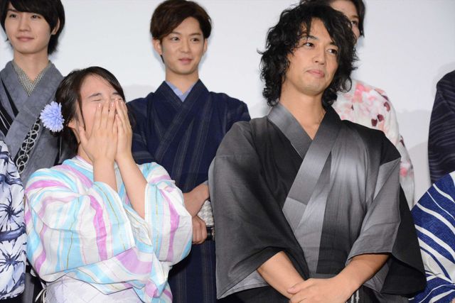 笑いが止まらない広瀬アリス、どうした!?　豪華キャスト勢ぞろいの浴衣姿！：フォトギャラリー