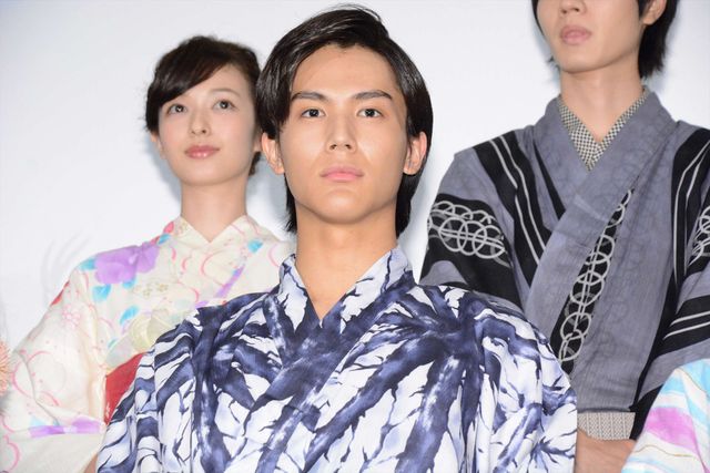 笑いが止まらない広瀬アリス、どうした!?　豪華キャスト勢ぞろいの浴衣姿！（5枚目）