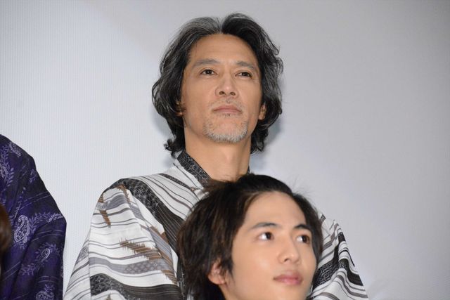 笑いが止まらない広瀬アリス、どうした!?　豪華キャスト勢ぞろいの浴衣姿！（16枚目）