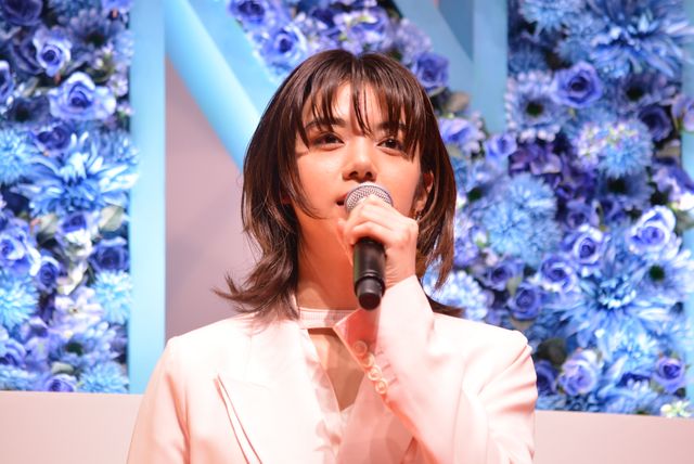篠原涼子、広瀬すずら豪華キャスト集結！『SUNNY 強い気持ち・強い愛』完成披露舞台あいさつ（27枚目）