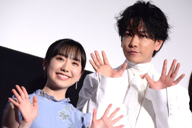 永野芽郁＆芦田愛菜キュートな衣装で登場！『はたらく細胞』メガヒット！記念舞台あいさつ（4枚目）