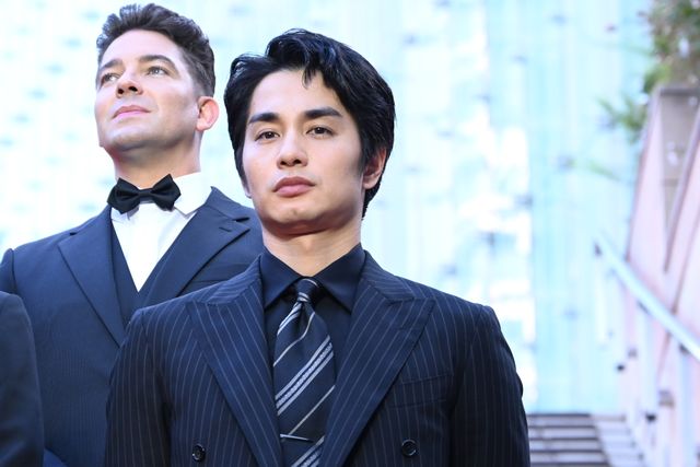 妻夫木聡が自撮り！広瀬すず、窪田正孝、永山瑛太らと『宝島』レッドカーペット登壇（32枚目）