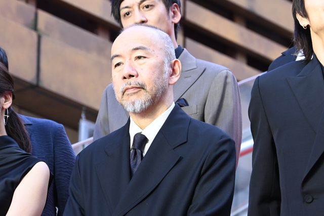 妻夫木聡が自撮り！広瀬すず、窪田正孝、永山瑛太らと『宝島』レッドカーペット登壇（34枚目）