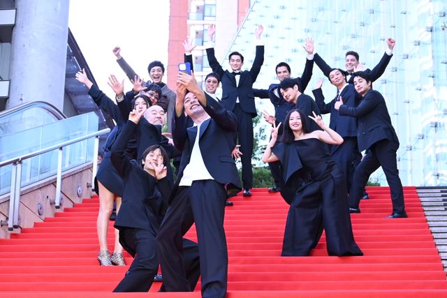 妻夫木聡が自撮り！広瀬すず、窪田正孝、永山瑛太らと『宝島』レッドカーペット登壇（42枚目）