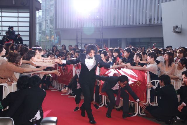 綾瀬はるか、斎藤工、水原希子、間宮祥太朗らがドレスアップしてリムジンで登場！映画『高台家の人々』レセプションパーティーフォトギャラリー（28枚目）