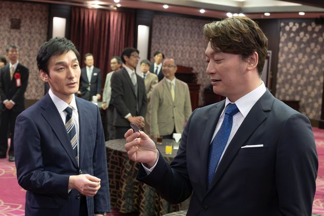 草なぎ剛が友情出演！香取慎吾主演「日本一の最低男」涙の初回＜場面写真＞：フォトギャラリー