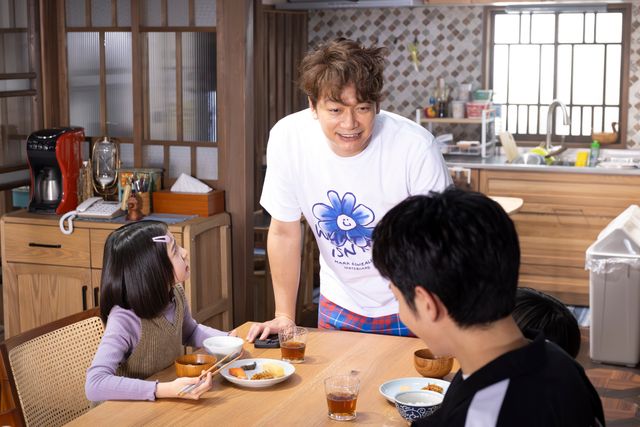 草なぎ剛が友情出演！香取慎吾主演「日本一の最低男」涙の初回＜場面写真＞（10枚目）