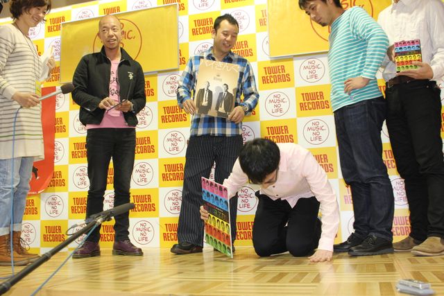 バイきんぐ、夜ふかしの会DVD発売記念イベントギャラリー（11枚目）