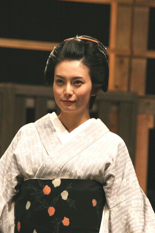 柴咲コウが眉ナシに…フォトギャラリー（2枚目）