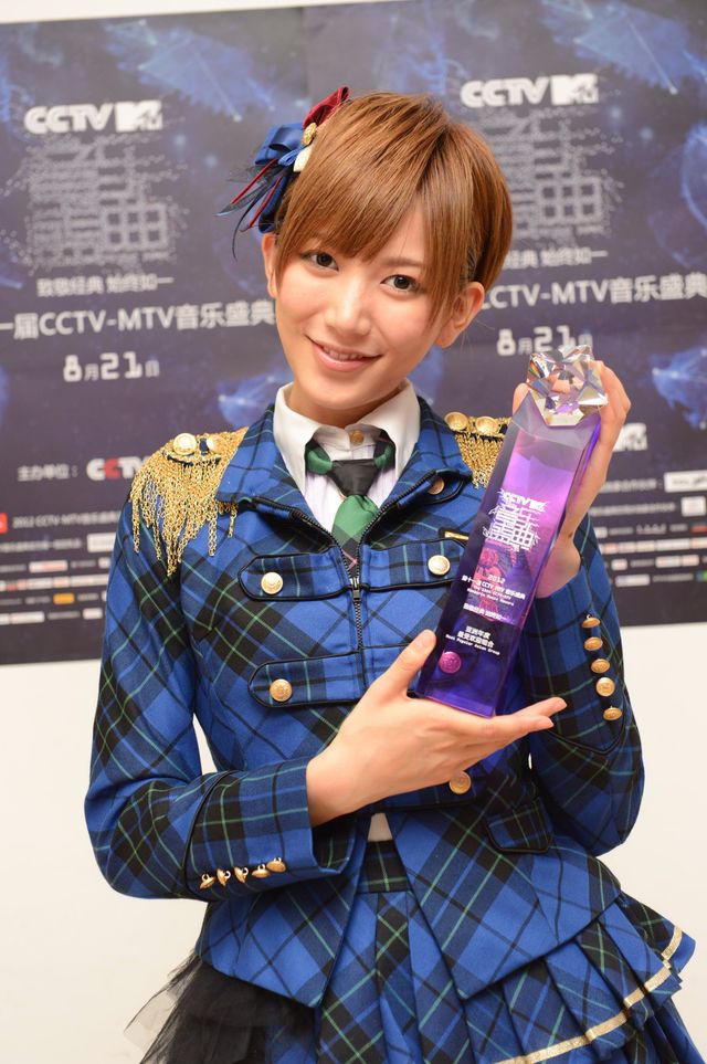 AKB「第11 回CCTV MTV 音楽盛典」パフォーマンスギャラリー（2枚目）