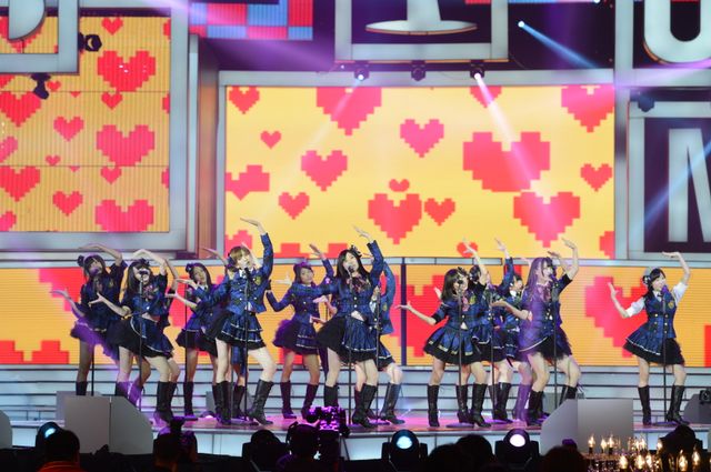 AKB「第11 回CCTV MTV 音楽盛典」パフォーマンスギャラリー（4枚目）