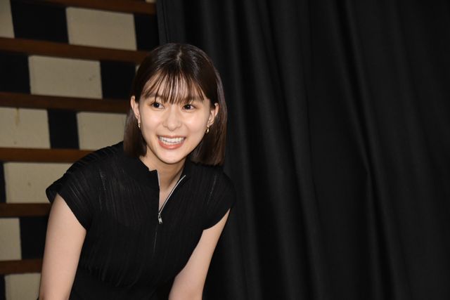 芳根京子、デビュー10周年写真集は「120点です」（2枚目）