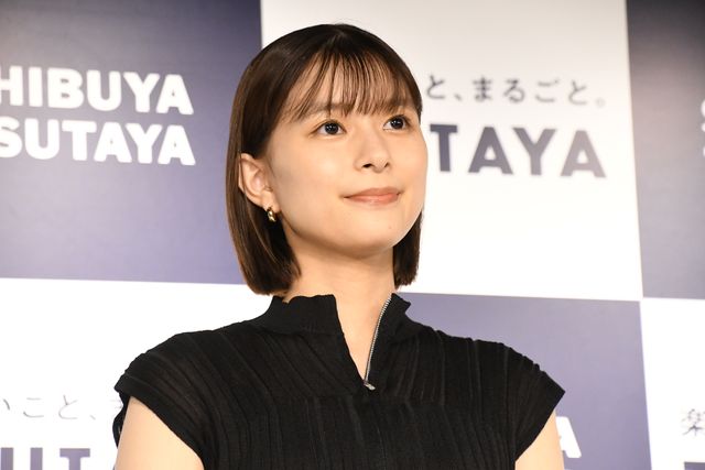 芳根京子、デビュー10周年写真集は「120点です」（3枚目）