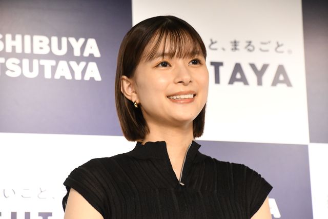 芳根京子、デビュー10周年写真集は「120点です」（4枚目）