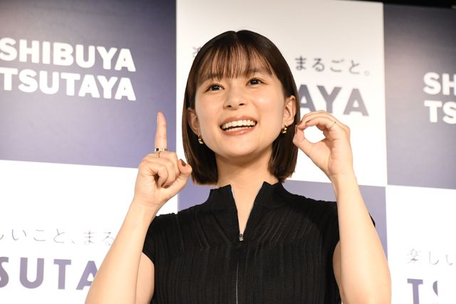 芳根京子、デビュー10周年写真集は「120点です」（15枚目）
