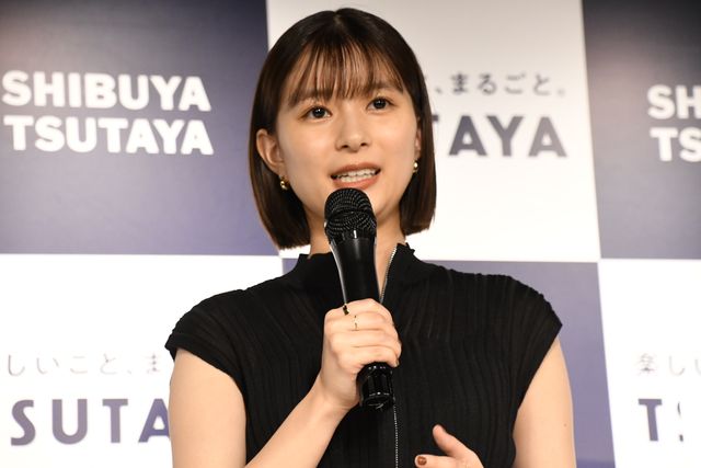 芳根京子、デビュー10周年写真集は「120点です」（17枚目）
