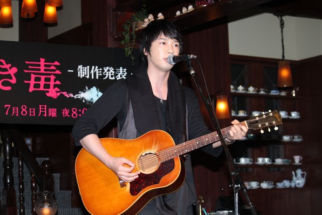 小泉孝太郎、深キョンら女性陣にウハウハ！ドラマ「名もなき毒」制作発表フォトギャラリー（12枚目）