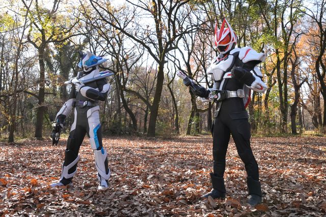 英寿＆ジーンのW変身！「仮面ライダーギーツ」第23話「乖離T：いざ！推しのためなら」：フォトギャラリー