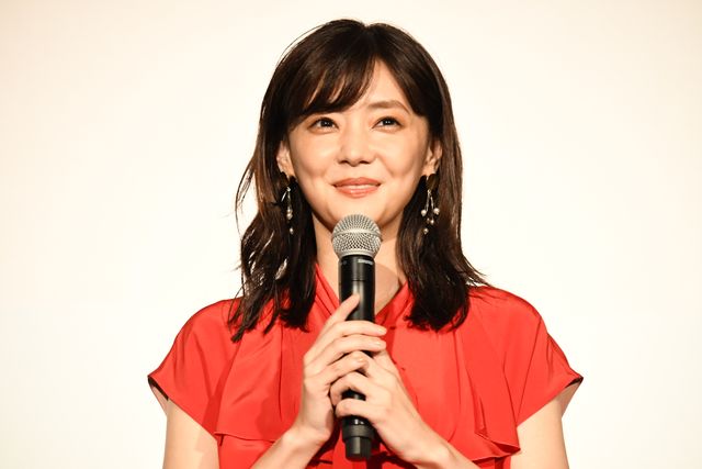 倉科カナ、市原隼人と“あいあい傘”　映画PRイベントで（8枚目）