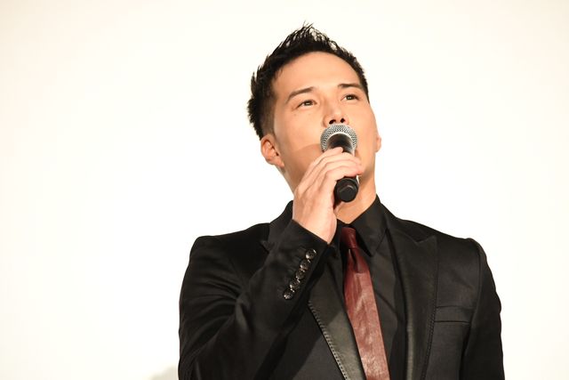 倉科カナ、市原隼人と“あいあい傘”　映画PRイベントで（14枚目）