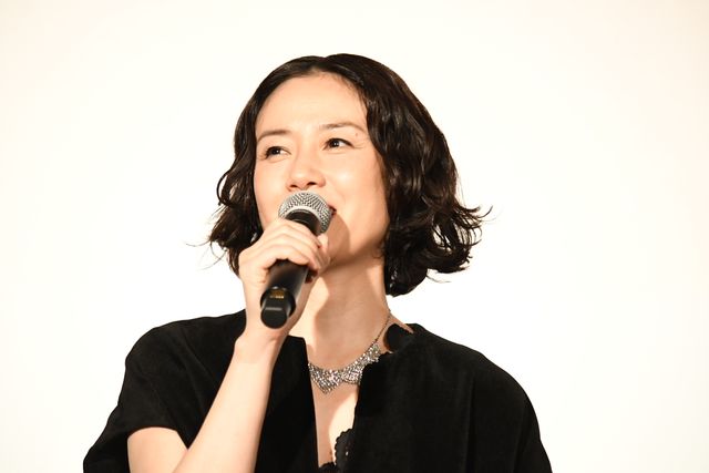 倉科カナ、市原隼人と“あいあい傘”　映画PRイベントで（19枚目）