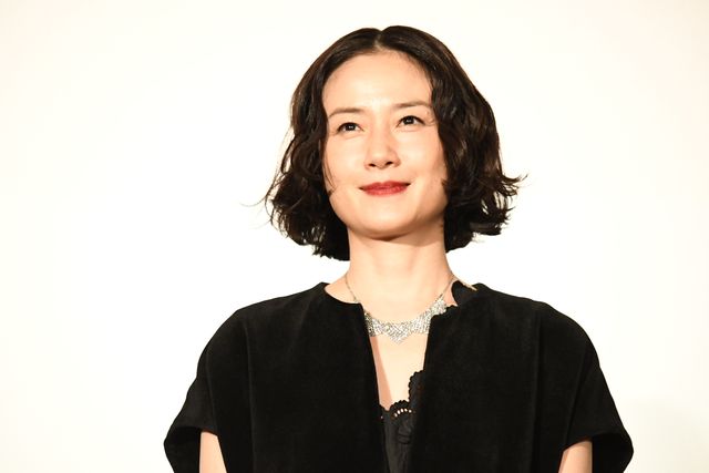 倉科カナ、市原隼人と“あいあい傘”　映画PRイベントで（20枚目）