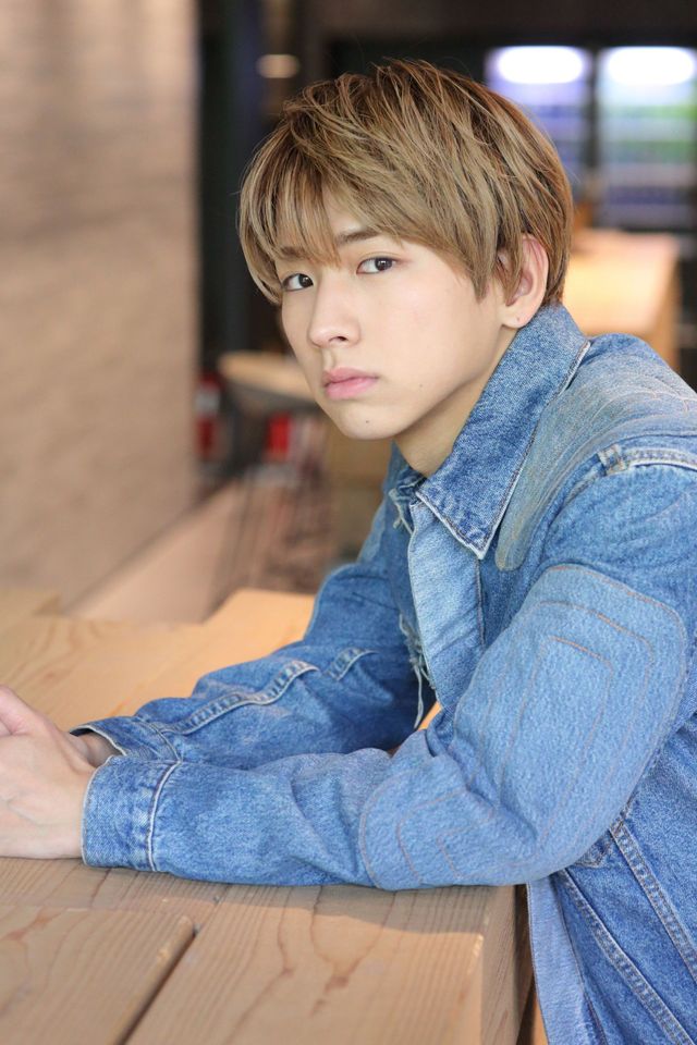 溢れる魅力…！映画『星空のむこうの国』佐藤友祐インタビューカット（12枚目）