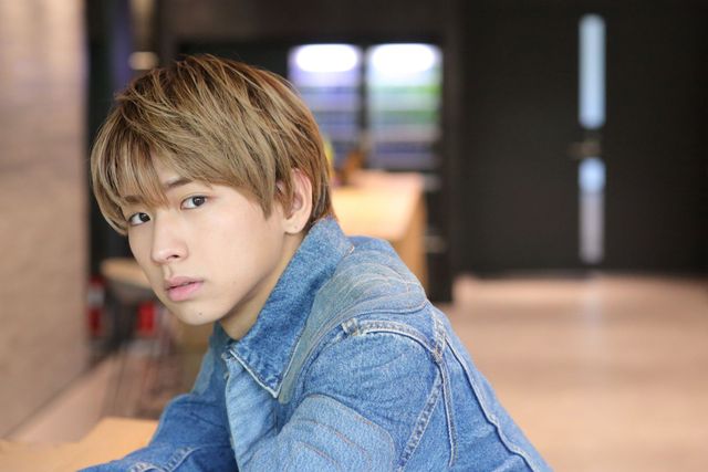 溢れる魅力…！映画『星空のむこうの国』佐藤友祐インタビューカット（14枚目）