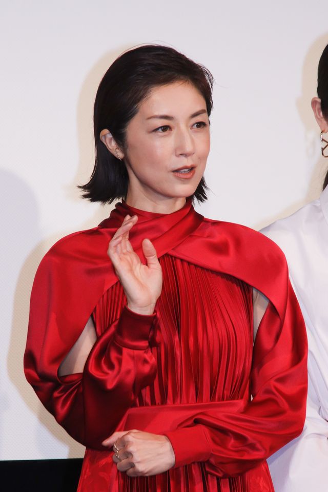 高岡早紀、内田理央、佐々木希が赤の衣装で競演！『リカ　～自称28歳の純愛モンスター～』公開直前イベント（8枚目）