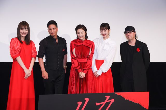 高岡早紀、内田理央、佐々木希が赤の衣装で競演！『リカ　～自称28歳の純愛モンスター～』公開直前イベント（10枚目）