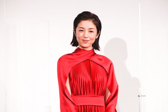高岡早紀、内田理央、佐々木希が赤の衣装で競演！『リカ　～自称28歳の純愛モンスター～』公開直前イベント（18枚目）